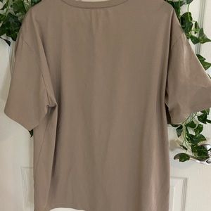 Medium sized Los Angeles t-shirt (loose fitting)